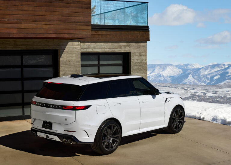Modern Alpine Luxury: Range Rover Sport SV ‘Park City Edition’ Debuts ...