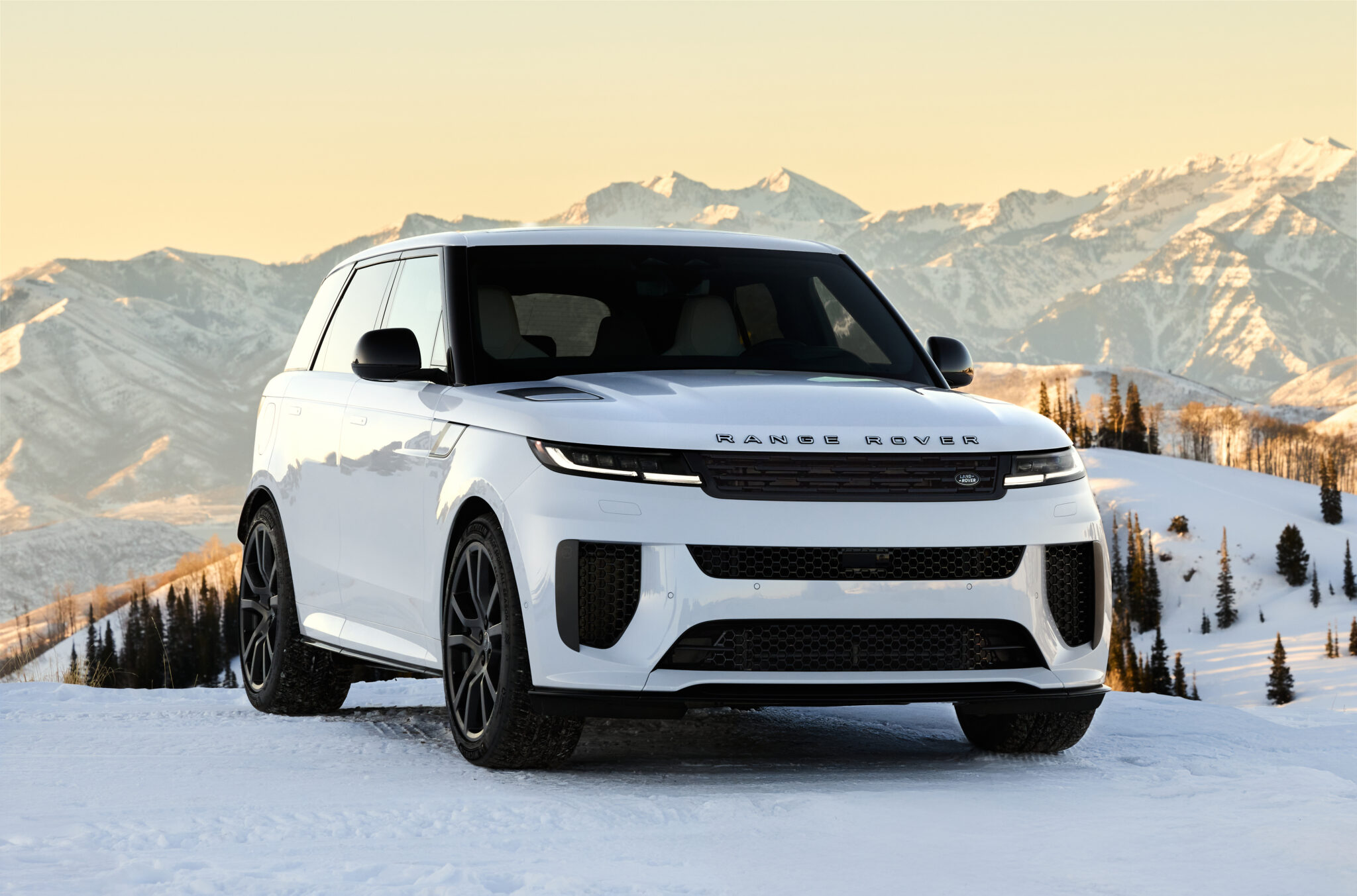 Modern Alpine Luxury: Range Rover Sport SV ‘Park City Edition’ Debuts ...
